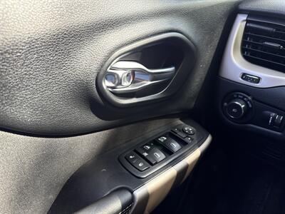 2018 Jeep Cherokee Latitude 4WD 2.4L 4d   - Photo 38 - Boise, ID 83704