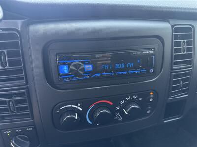 2004 Dodge Dakota Sport 4WD 4.7L V8 4d   - Photo 38 - Boise, ID 83704