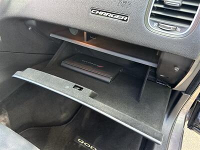 2015 Dodge Charger SE AWD 3.6L V6 4dr   - Photo 23 - Boise, ID 83704