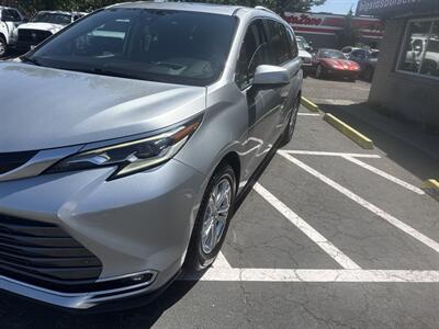 2021 Toyota Sienna Platinum Hybrid AWD   - Photo 10 - Boise, ID 83704