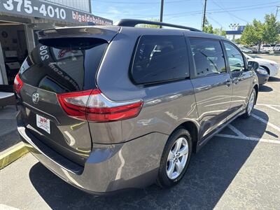 2020 Toyota Sienna LE 7-Passenger Auto   - Photo 4 - Boise, ID 83704