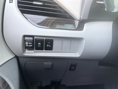 2018 Toyota Sienna XLE 8-Pass 3.5L 4dr   - Photo 42 - Boise, ID 83704