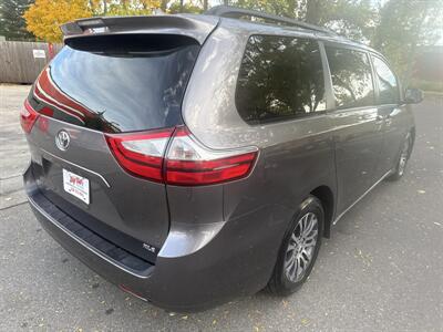 2018 Toyota Sienna XLE 8-Pass 3.5L 4dr   - Photo 8 - Boise, ID 83704