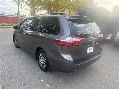2018 Toyota Sienna XLE 8-Pass 3.5L 4dr   - Photo 3 - Boise, ID 83704