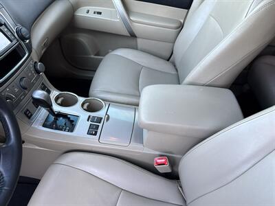 2013 Toyota Highlander SE AWD 3.5L V6 4dr   - Photo 33 - Boise, ID 83704