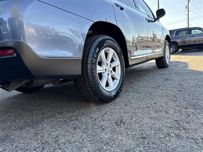2013 Toyota Highlander SE AWD 3.5L V6 4dr   - Photo 23 - Boise, ID 83704