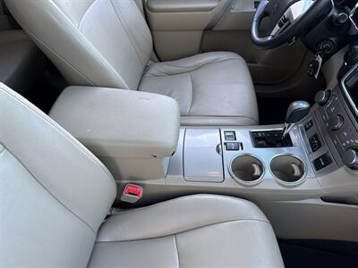 2013 Toyota Highlander SE AWD 3.5L V6 4dr   - Photo 28 - Boise, ID 83704