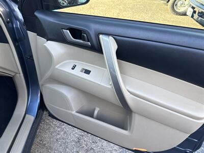 2013 Toyota Highlander SE AWD 3.5L V6 4dr   - Photo 25 - Boise, ID 83704