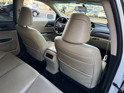 2017 Honda Accord EX-L 3.5L V6 4dr   - Photo 27 - Boise, ID 83704