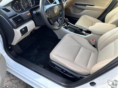 2017 Honda Accord EX-L 3.5L V6 4dr   - Photo 17 - Boise, ID 83704