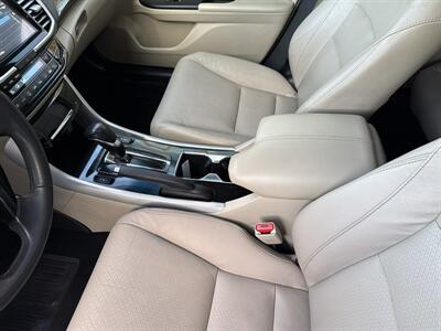 2017 Honda Accord EX-L 3.5L V6 4dr   - Photo 28 - Boise, ID 83704