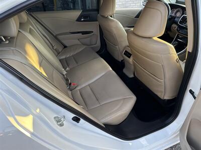 2017 Honda Accord EX-L 3.5L V6 4dr   - Photo 19 - Boise, ID 83704