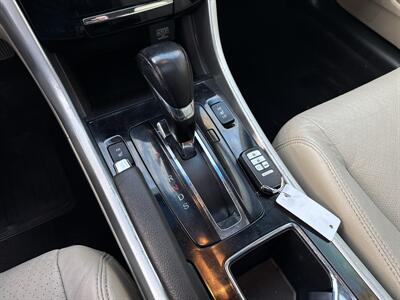 2017 Honda Accord EX-L 3.5L V6 4dr   - Photo 29 - Boise, ID 83704