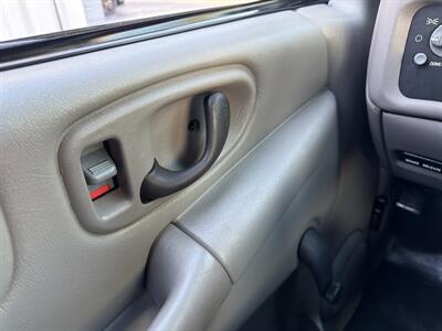 2002 Chevrolet S-10 Base 2WD 2.2L I4 3dr   - Photo 33 - Boise, ID 83704