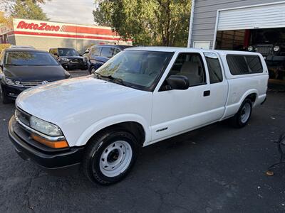 2002 Chevrolet S-10 Base 2WD 2.2L I4 3dr   - Photo 2 - Boise, ID 83704