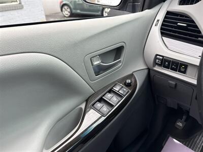 2017 Toyota Sienna XLE AWD 7 Passenger   - Photo 43 - Boise, ID 83704