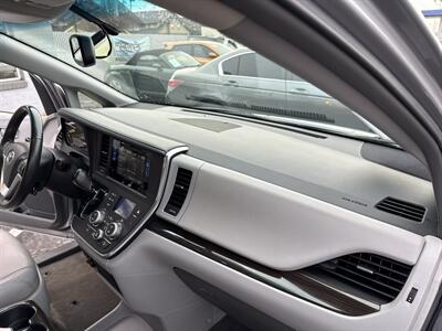 2017 Toyota Sienna XLE AWD 7 Passenger   - Photo 26 - Boise, ID 83704