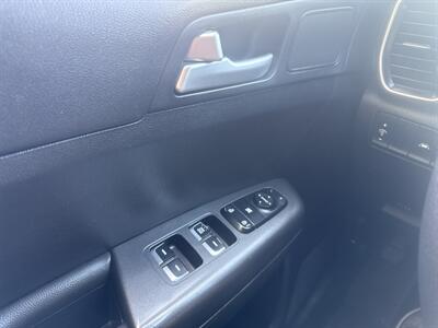 2021 Kia Sportage LX AWD 2.4L I4 4dr   - Photo 40 - Boise, ID 83704
