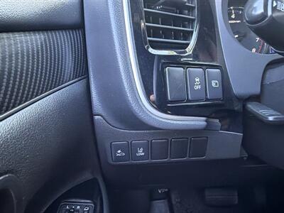 2020 Mitsubishi Outlander ES AWD 2.4L I4 4dr   - Photo 40 - Boise, ID 83704