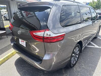 2018 Toyota Sienna XLE AWD 7-Passenger   - Photo 6 - Boise, ID 83704