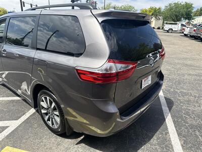 2018 Toyota Sienna XLE AWD 7-Passenger   - Photo 5 - Boise, ID 83704