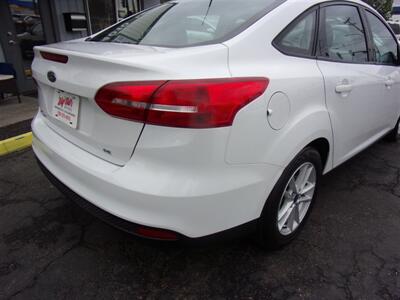 2017 Ford Focus SE 2.0L I4 4dr   - Photo 8 - Boise, ID 83704