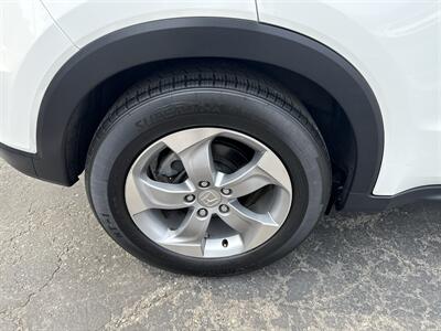 2017 Honda HR-V LX FWD 1.8L I4 4dr   - Photo 11 - Boise, ID 83704