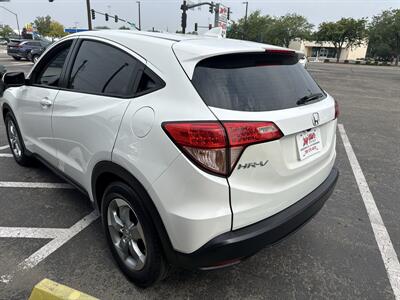 2017 Honda HR-V LX FWD 1.8L I4 4dr   - Photo 7 - Boise, ID 83704
