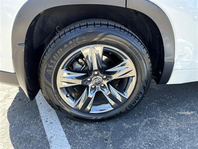 2018 Toyota Highlander Limited Platinum AWD   - Photo 11 - Boise, ID 83704