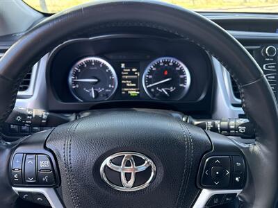 2018 Toyota Highlander Limited Platinum AWD   - Photo 39 - Boise, ID 83704