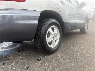 2004 Hyundai SANTA FE FWD 2.4L I4 4dr   - Photo 5 - Boise, ID 83704