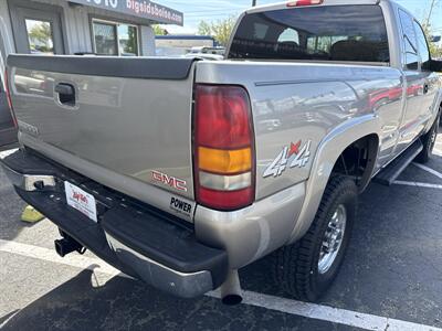 2003 GMC Sierra 2500 SLT 4WD 8.1L V8 4dr   - Photo 8 - Boise, ID 83704