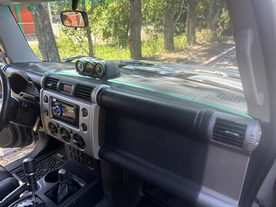 2007 Toyota FJ Cruiser Base 4WD 4.0L V6 4dr   - Photo 25 - Boise, ID 83704