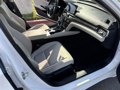 2019 Honda Accord LX 1.5L I4 4dr   - Photo 19 - Boise, ID 83704