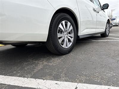 2017 Honda Odyssey SE 3.5L V6 4dr   - Photo 5 - Boise, ID 83704