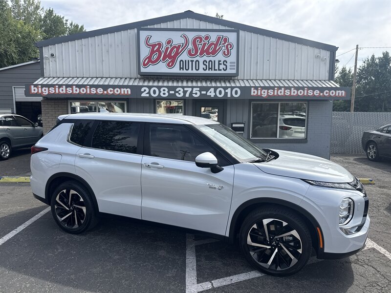 2023 Mitsubishi Outlander PHEV SE AWD 2.4L I4 4dr   - Photo 1 - Boise, ID 83704