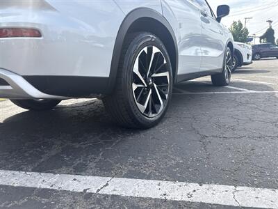 2023 Mitsubishi Outlander PHEV SE AWD 2.4L I4 4dr   - Photo 5 - Boise, ID 83704