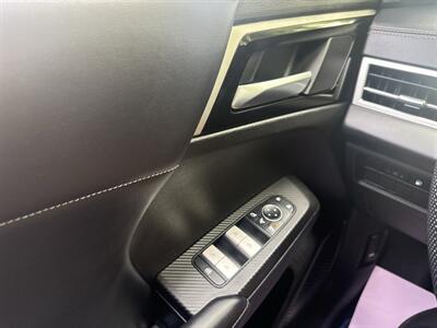 2023 Mitsubishi Outlander PHEV SE AWD 2.4L I4 4dr   - Photo 43 - Boise, ID 83704