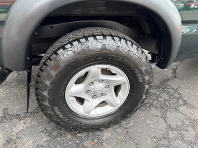 2001 Toyota Tacoma Base 4WD 2.7L 2dr   - Photo 11 - Boise, ID 83704