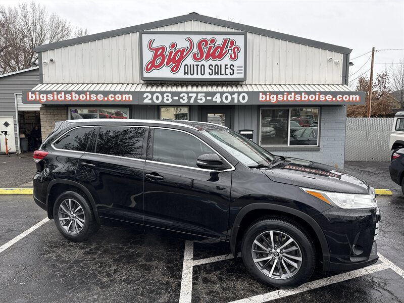 2017 Toyota Highlander XLE AWD 3.5L V6 4dr  