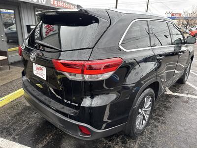2017 Toyota Highlander XLE AWD 3.5L V6 4dr   - Photo 23 - Boise, ID 83704