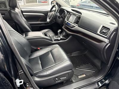 2017 Toyota Highlander XLE AWD 3.5L V6 4dr   - Photo 18 - Boise, ID 83704