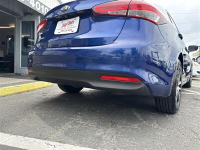 2018 Kia Forte S 2.0L I4 4dr   - Photo 9 - Boise, ID 83704