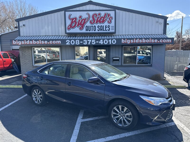 2015 Toyota Camry XLE   - Photo 1 - Boise, ID 83704