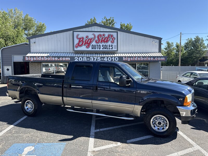 2001 Ford F-350 Lariat 4WD 6.8L V8 4   - Photo 1 - Boise, ID 83704