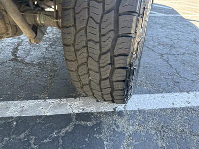 2001 Ford F-350 Lariat 4WD 6.8L V8 4   - Photo 12 - Boise, ID 83704