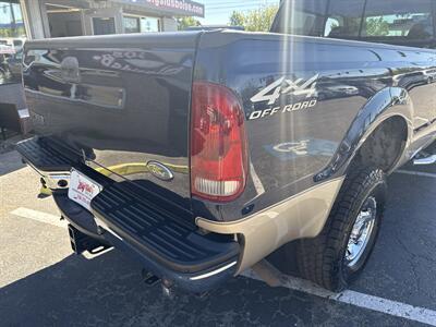 2001 Ford F-350 Lariat 4WD 6.8L V8 4   - Photo 8 - Boise, ID 83704