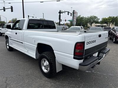 2000 Dodge Ram 2500 SLT 4WD 8.0L V10 4dr   - Photo 3 - Boise, ID 83704
