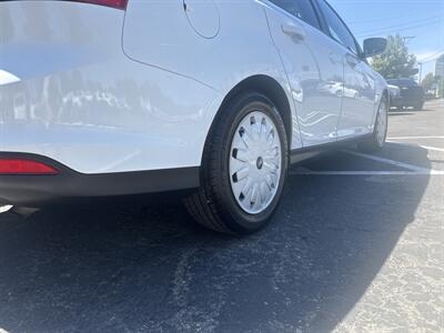 2014 Ford Focus SE 2.0L I4 4dr   - Photo 4 - Boise, ID 83704