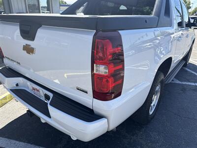 2012 Chevrolet Avalanche LS 4WD 5.3L V8 4dr   - Photo 8 - Boise, ID 83704